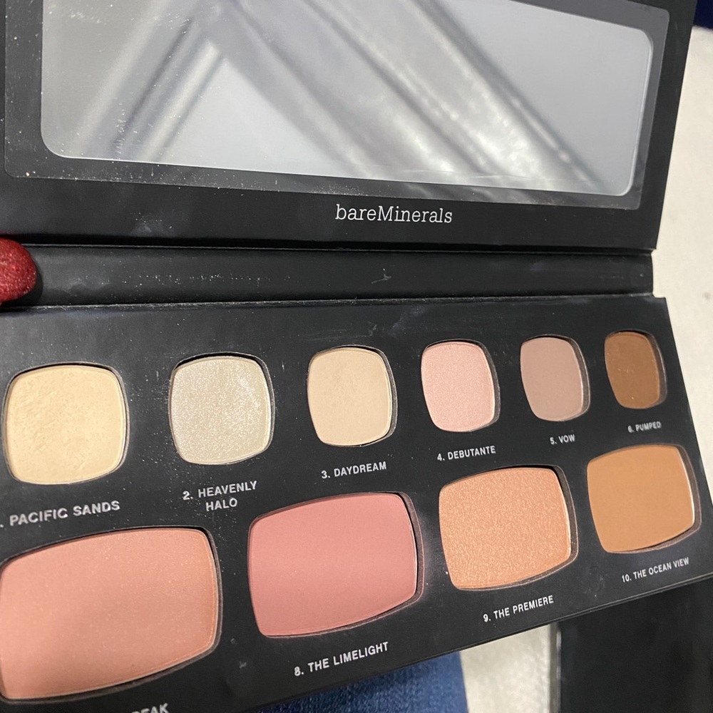 bareMinerals neutrals palette..